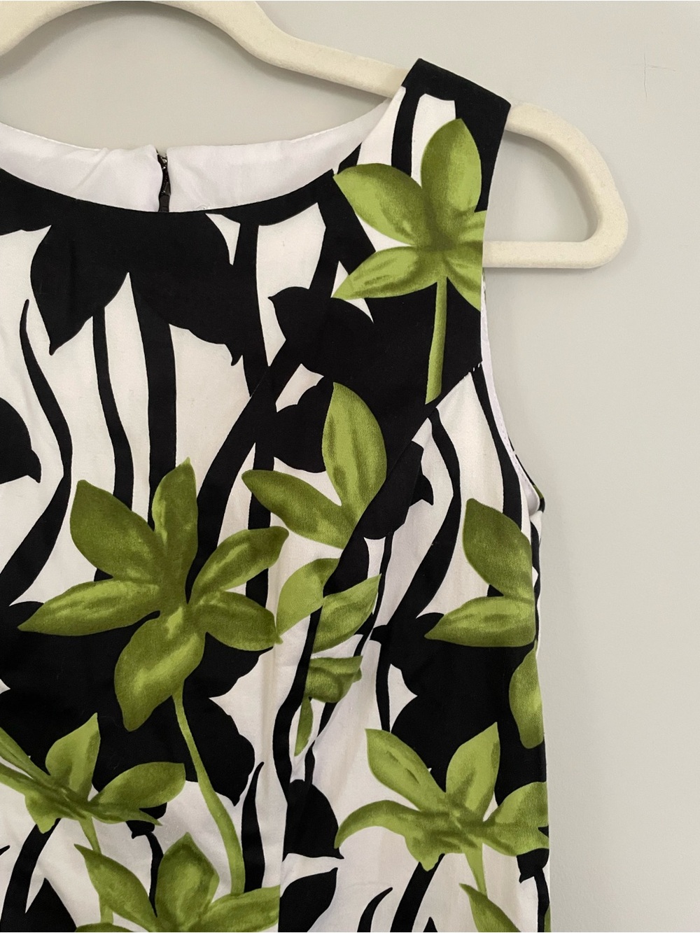 Green floral sleeveless dress